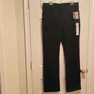 Levi's Strauss Signature Women's Black Pull-On Boot Cut Jeans…size 16L
